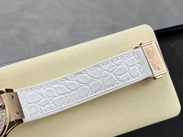 ウブロコピー時計角部分ディテール